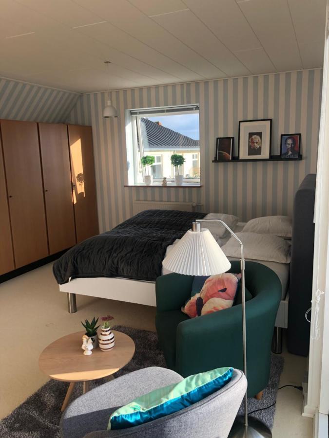 Dejligt Vaerelse Med Eget Bad Og Havudsigt Apartment แอสเซนส์ ภายนอก รูปภาพ